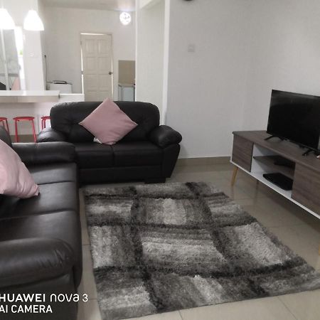 Abah 2 Room Homestay Pasir Gudang Exteriér fotografie