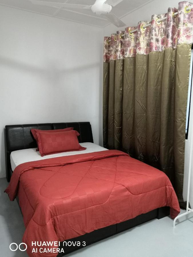 Abah 2 Room Homestay Pasir Gudang Exteriér fotografie