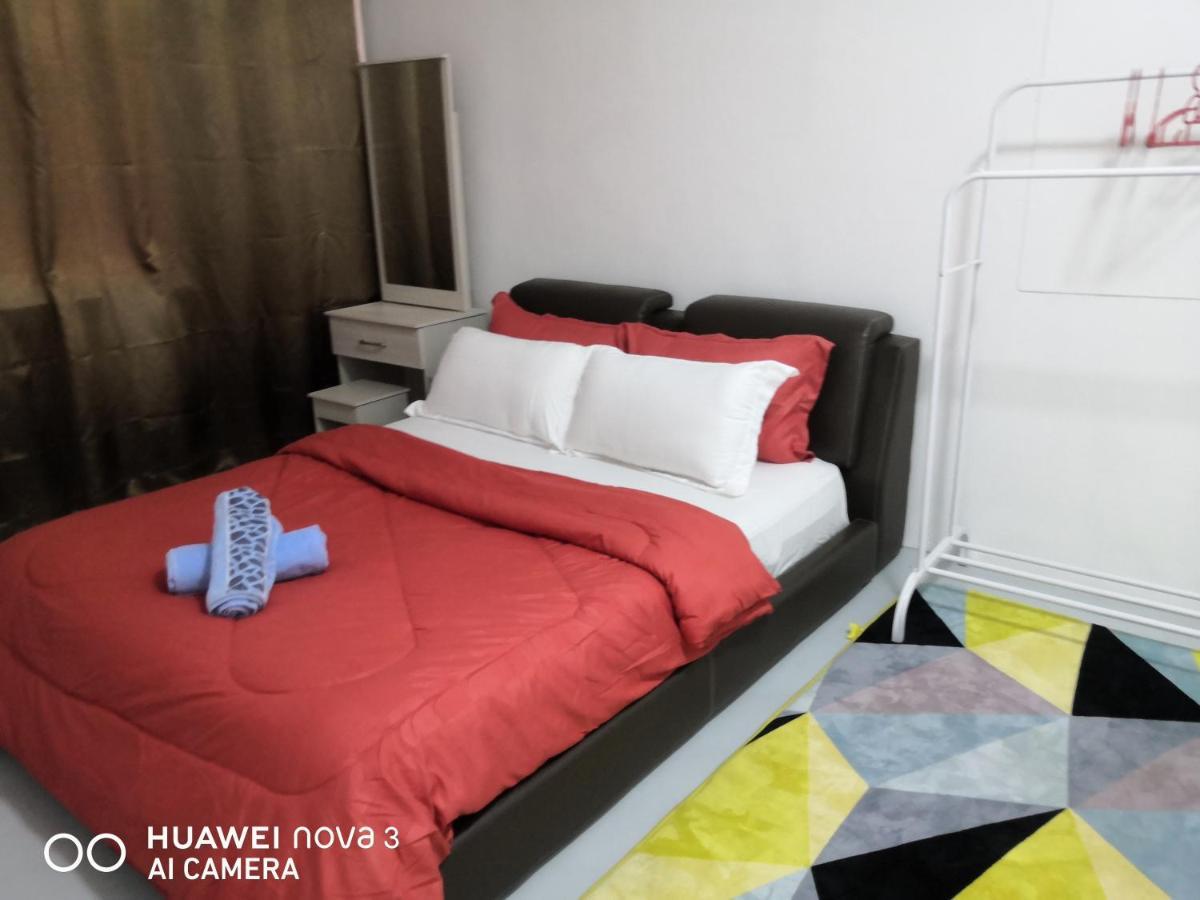 Abah 2 Room Homestay Pasir Gudang Exteriér fotografie